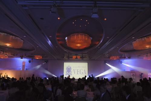 ３００人が参加した創立２５周年大会のようす