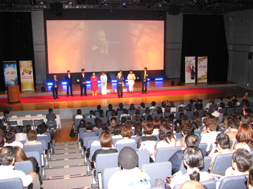 コンベンション会場の様子