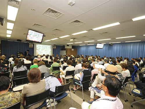 「ユニマルシェ　オープン記念イベント」を開催。事業説明会のようす