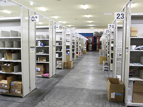 ＭＯＡは物流施設を移転し、在庫を拡充した