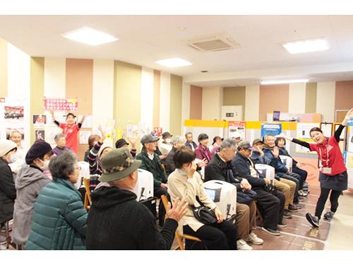 連日３００人以上が来場