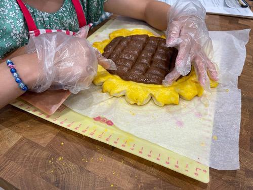 「大きなひまわりパン＆揚げパン作り」などを作った