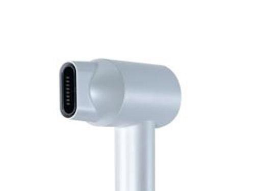 空気放出口に専用ピースを取り付けて使用