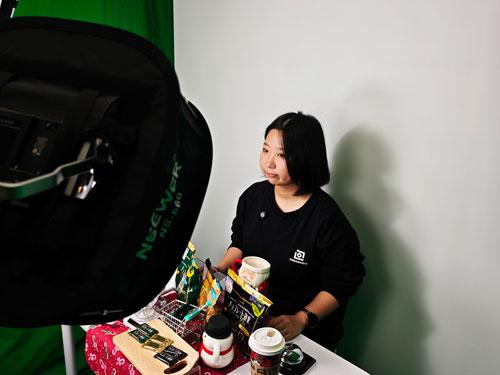 週５でライブ配信を実施