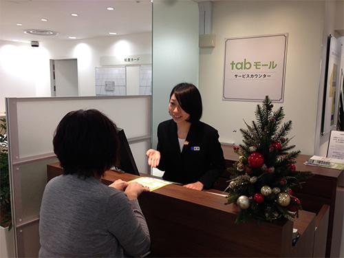 松屋銀座店3階に開設した「tabモール」のカウンター