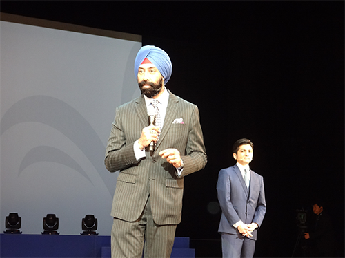 アジア太平洋＆中東地域担当社長のカンワー・ブタニ氏も駆けつけた