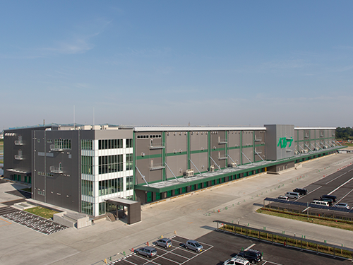 １４年８月から稼働している「ベルーナ吉見ロジスティクスセンター」