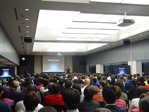 会員ら５１０人が参加した「Ｗ社長セミナー」の様子