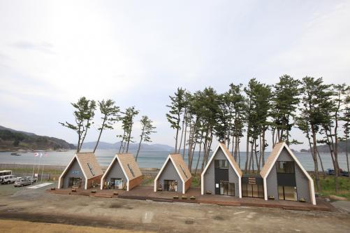 「RememberHOPE浪板海岸ヴィレッジ」外観