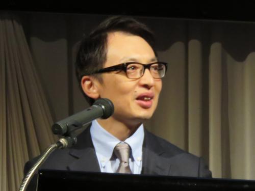 開会のあいさつに登壇したジャスパー・チャン社長