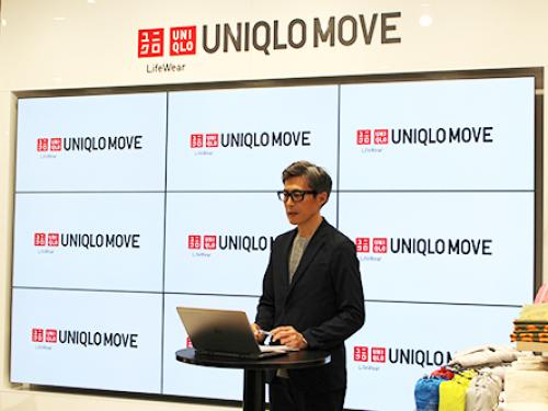 店舗の概要を説明するファーストリテイリング・堺誠也グループ執行役員