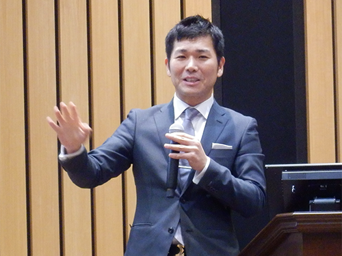 事業モデルを語る瀬戸健社長