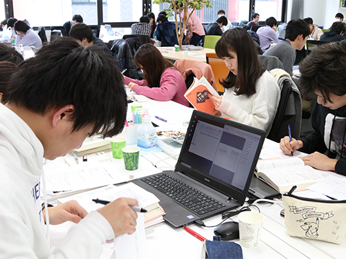 東大生はセンター試験の解答速報作成などを手掛ける