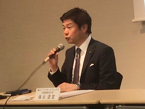ＥＣ事業の好調を伝える保元道宣社長