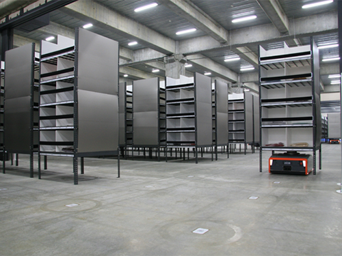 新モデルでは自動搬送ロボット「バトラー」など先進技術を荷主が共同利用できる