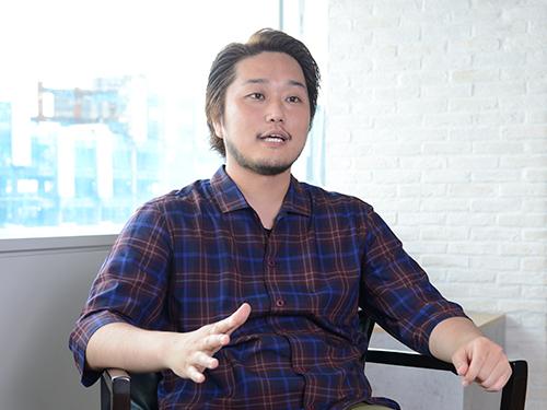 ライブコマース事業について説明する大岩裕和社長