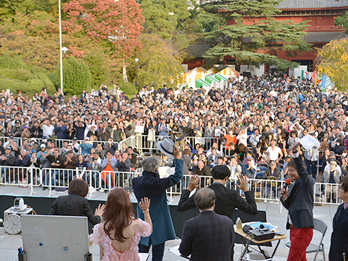 17年に開催したイベントには、リスナーをはじめとした１３万５５００人を動員した