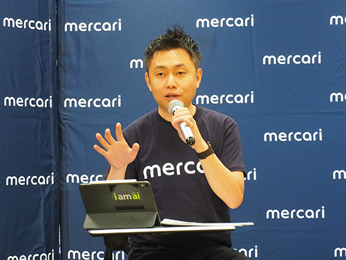 ＡＩ活用について説明する濱田優貴取締役ＣＰＯ