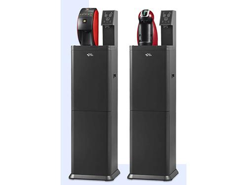 水とコーヒーマシンの一体型サーバー