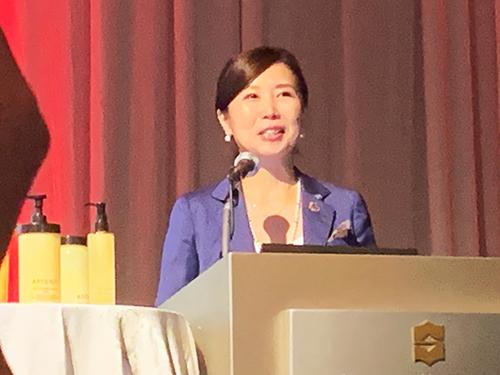 登壇した斎藤智子社長