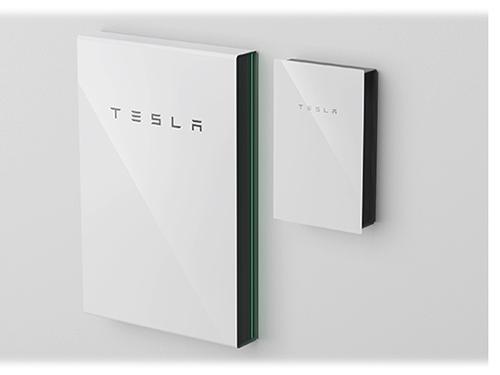 蓄電池本体（写真左）とバックアップゲートウェイ