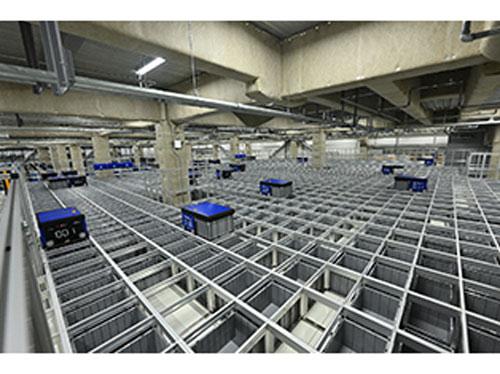 自動倉庫型ピッキングシステム「オートストア」