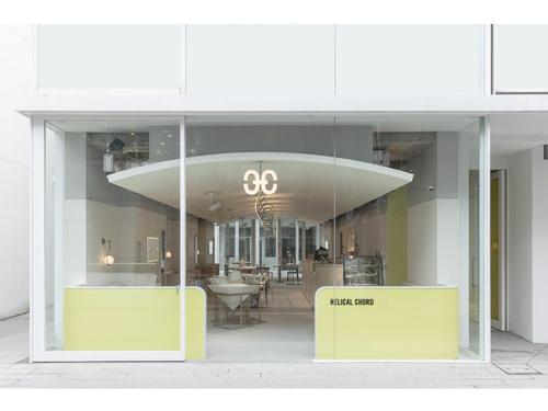 ヘリカルコードの売り込まない実店舗では、ジュエリー試着・カフェなどを楽しめる