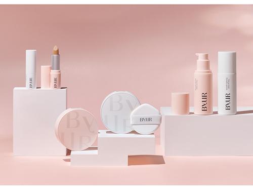 コスメブランド「ＢｙＵＲ」を発売