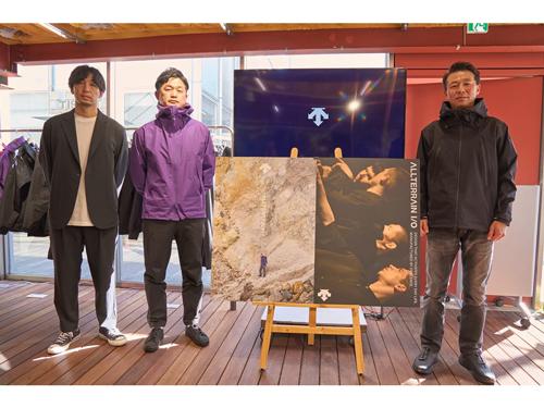 写真右から小川典利大代表、部門長代行　大辻俊作氏、グローバルマーケティング課　課長　山内洋佑氏