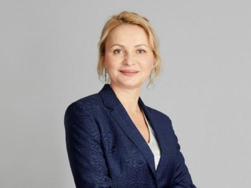 イリーナ・メンシコバ氏