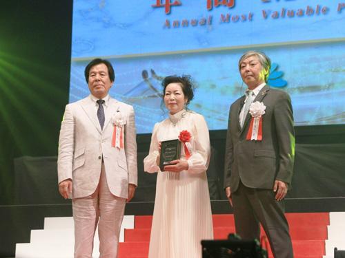 濱松治社長（写真左）と濱松圭常務取締役（写真右）