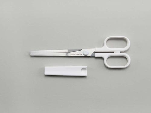 レトルト食品用の多機能ハサミ「れとらくはさみ」