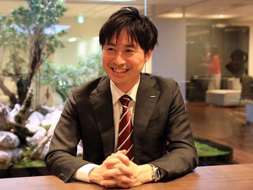 サービス事業部　磯田純課長