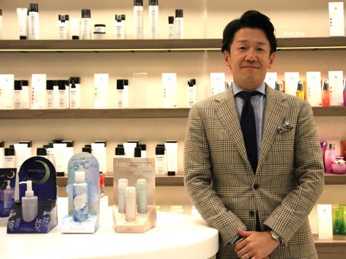 経営戦略本部・緒方博行取締役