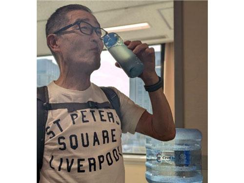 「クリクラ」の水を無償提供しチャリティーランナーを支援