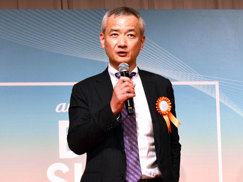 グランプリを受賞したヤマダデンキの執行役員　インターネット事業部　事業部長の後藤賢志氏