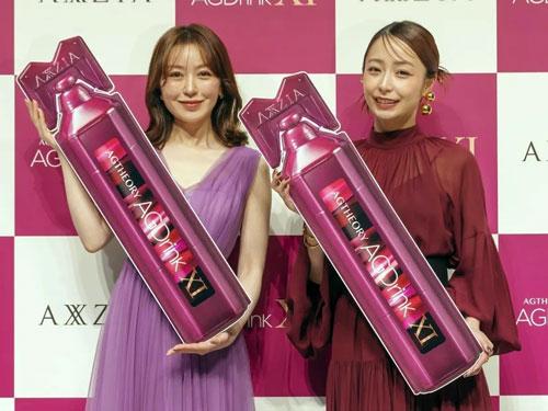 発表会に登壇した宇垣美里（写真右）、千葉由佳