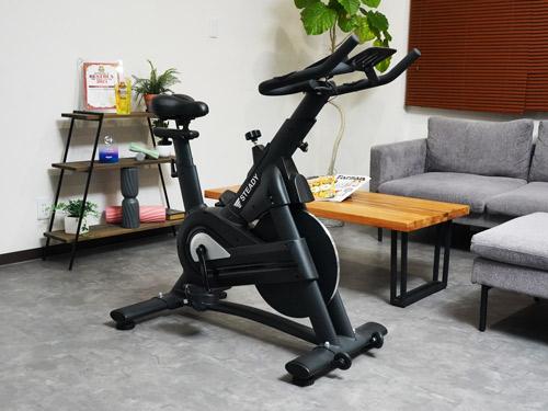 特に販売が好評だった「スピンバイクPro」