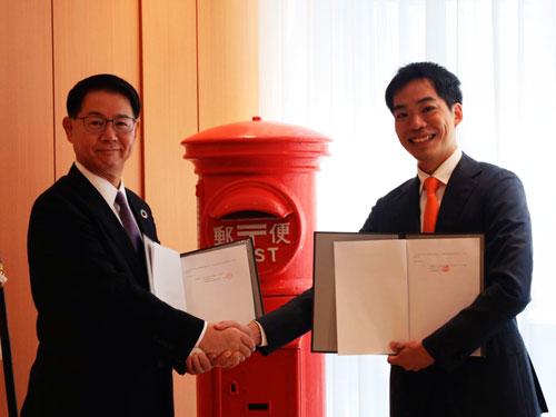 資本業務提携締結の様子