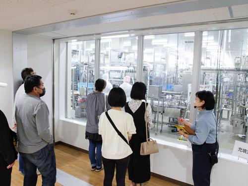 工場見学の様子