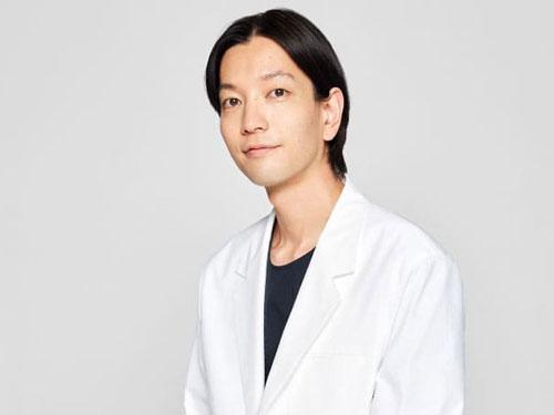 デザイン性の高い白衣などを販売