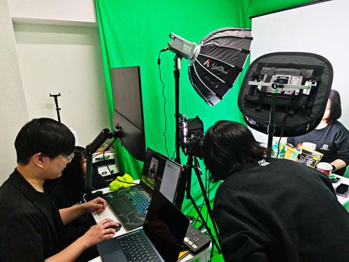 ティックトックショップ撮影の様子