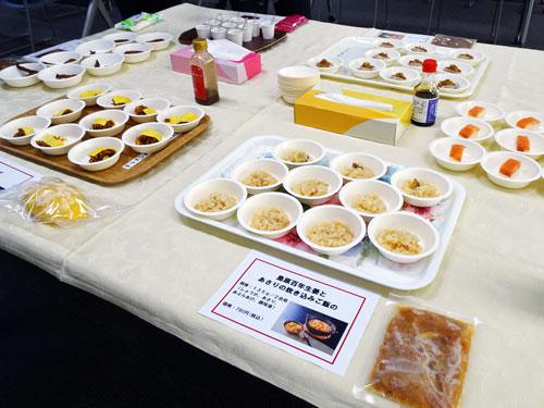 ご当地商品や世界のグルメなどを販売