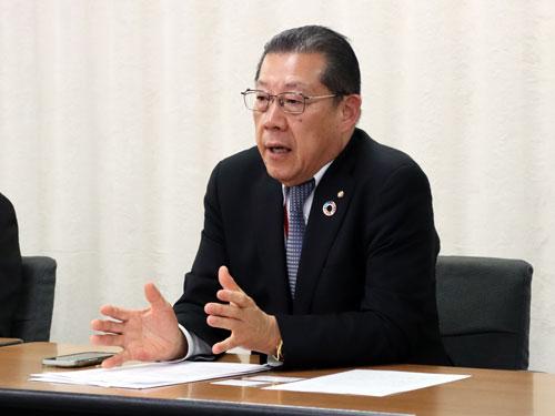 山本富造会長