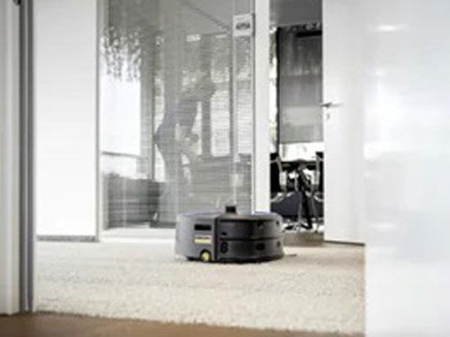 業務用清掃ロボットを活用した清掃サービスを導入