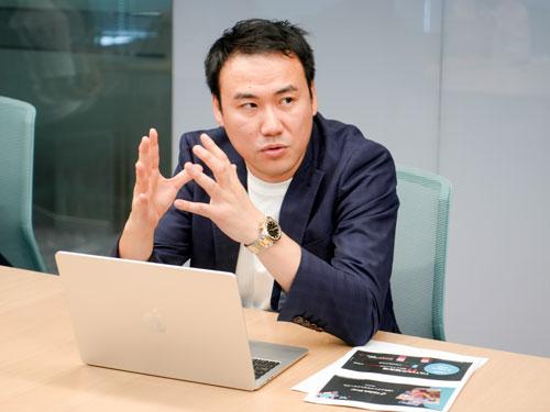 1年間の成果を語るゼネラルマネージャー兼執行役員の邱開洲氏