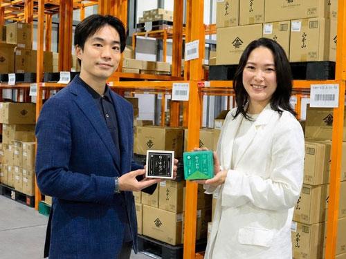 クラダシ・河村晃平社長CEO（写真左）と山本山・山本奈実社長