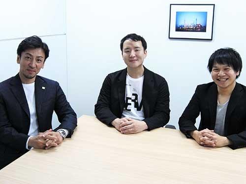 （左から）サティス製薬・山﨑智士社長、バルクオム・野口卓也ＣＥＯ、スパーティー・深山陽介ＣＥＯ