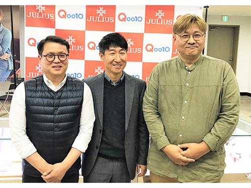 カン・ウソクＣＥＯ（写真中央）