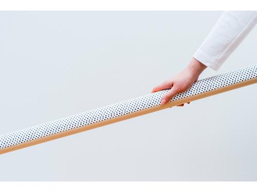 壁紙だけでなく、手すりにも応用できる